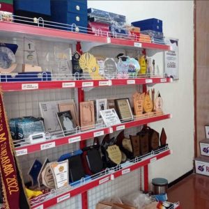 Toko Piala Terdekat Kediri