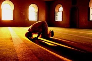 BERTAQWALAH, SEMOGA AMALMU DITERIMA