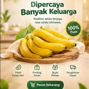 Poster pisang cavendish Kediri segar di atas piring kayu dengan jaminan 100 persen puas